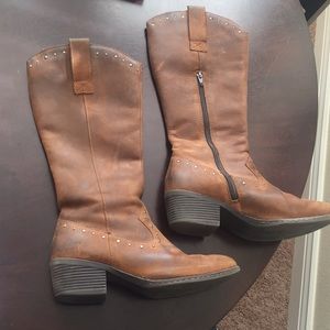 B.O.C. Born tall brown size 10 boots